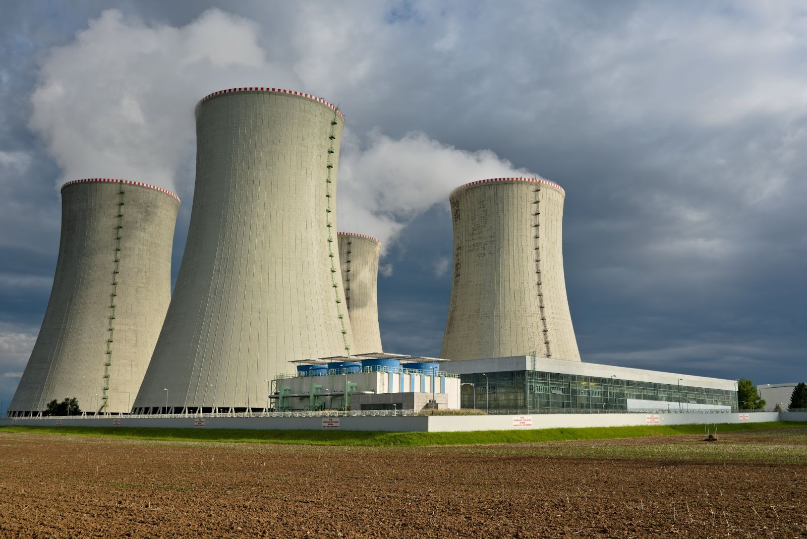 The Importance of Energy Storage in Renewable Energy Systems